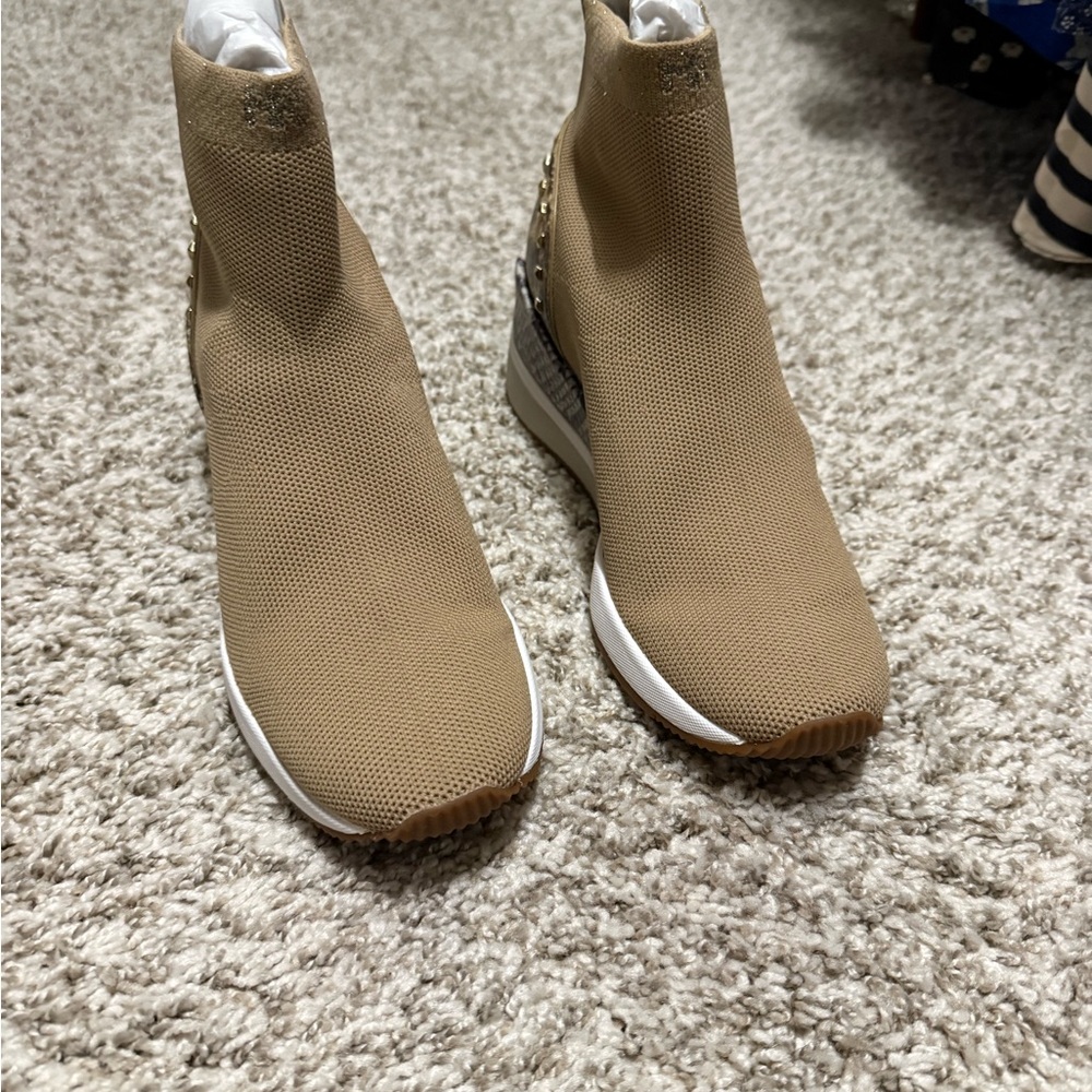 Michael Kors Tan Athletic Shoes - Picture 4 of 8